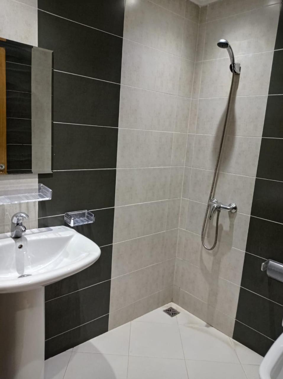 Apparts Proclub Cote Tgv Et Wifi Haute Debut Gratuit Tanger Exterior foto